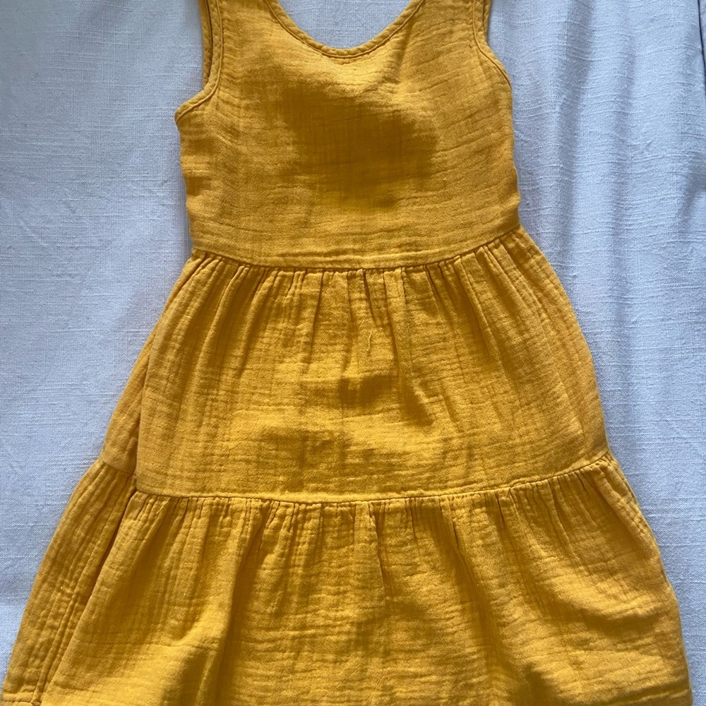 Girls dress